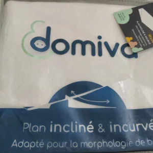 Kokon niemowlęcy Domiva poduszka pochyła pod kątem 15 stopni Biały 31x35 cm 2