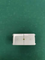 Vimar 14135.1 Uniwersalny ściemniacz do żarówek, kompaktowych 230 V 2